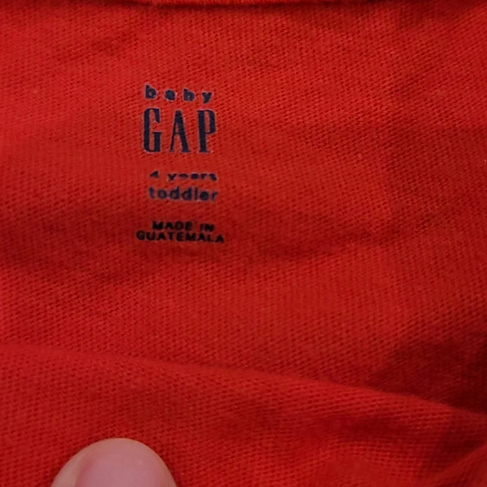 Baby Gap rainbow 🌈 top